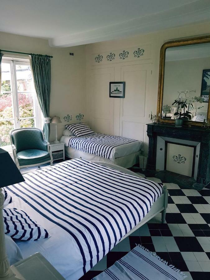 Bed and Breakfast Manoir de l'As de Trèfle à Isneauville Extérieur photo